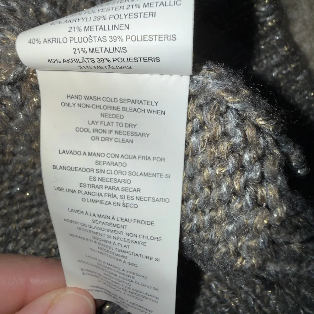 Michael Kors Gray Metallic Cable Knit V Neck‎ Sweater Women's M Neutral Shimmer